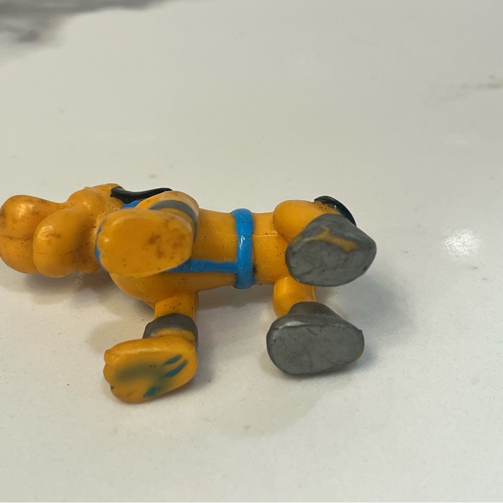 Disney World Exclusive Epcot Space Pluto PVC 2" Figure Mickey Mouse Vintage 80s - Picture 6 of 7
